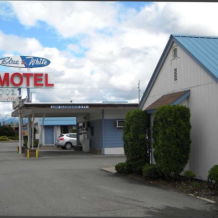 Blue And White Motel Kalispell Extérieur photo