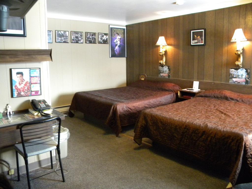 Blue And White Motel Kalispell Chambre photo