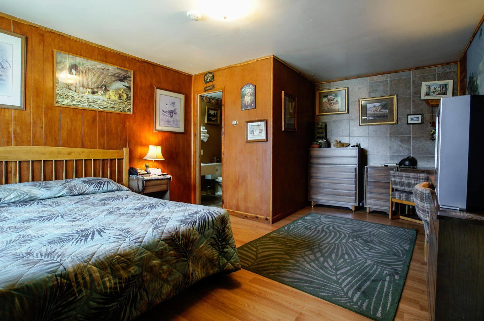 Blue And White Motel Kalispell Extérieur photo