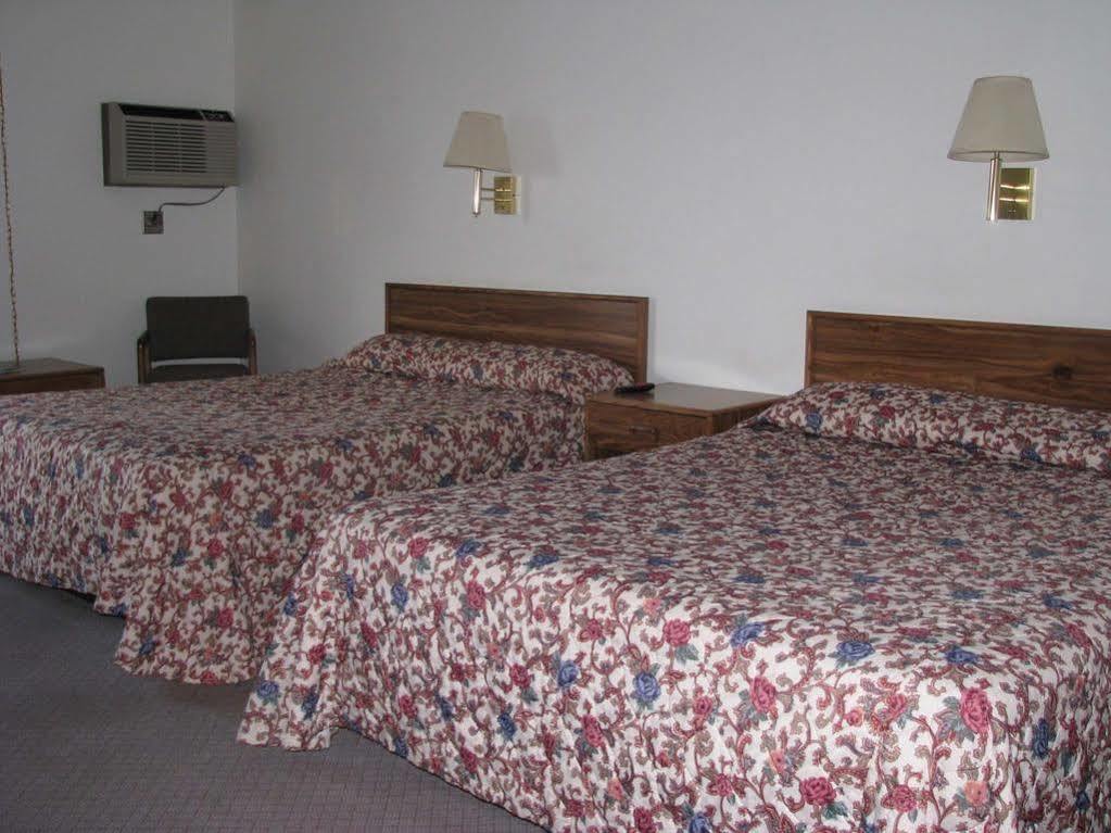 Blue And White Motel Kalispell Extérieur photo